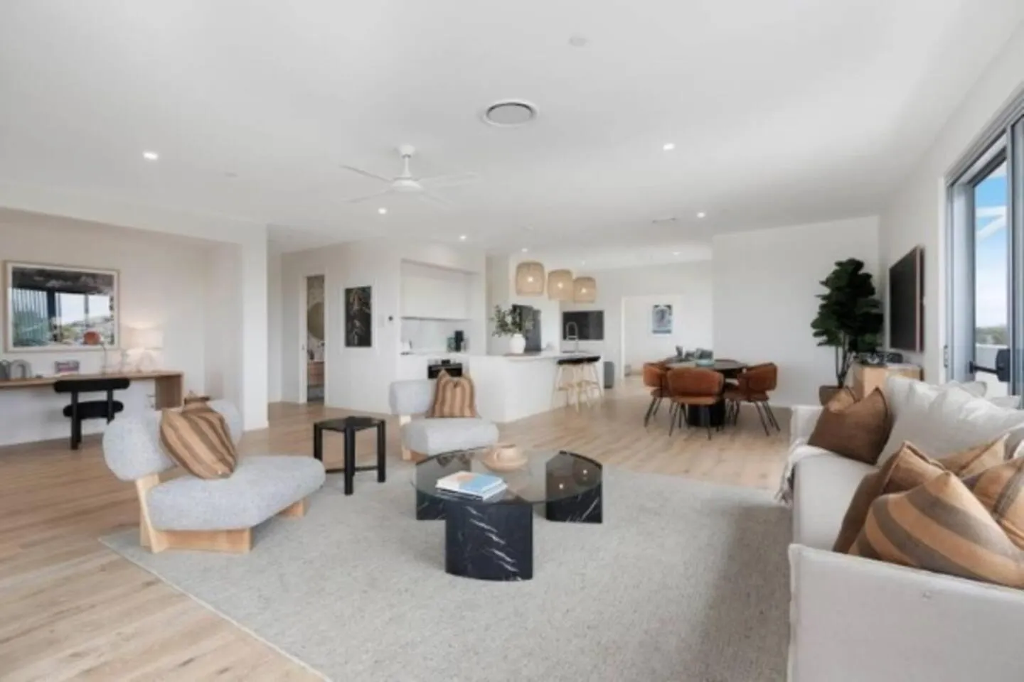 דירה קולום ביץ' Lavish Ocean View Penthouse Near The Beach